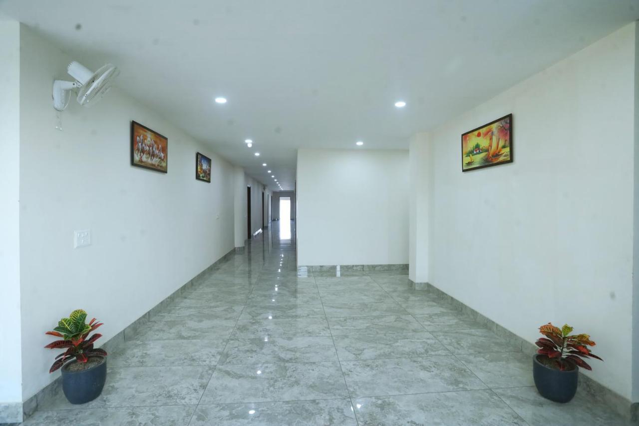 Raghav Inn Karnāl Exterior foto