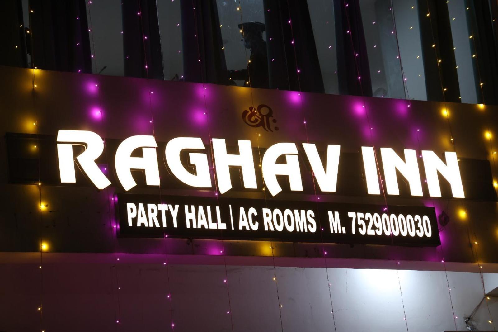 Raghav Inn Karnāl Exterior foto